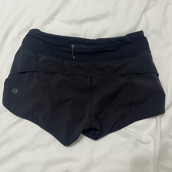 OLD STYLE lululemon speed up shorts sz2 - Picture 3 of 4